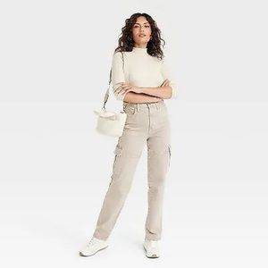Universal Thread size 4 Tan High Rise 90s Straight Cargo Jeans. NWT